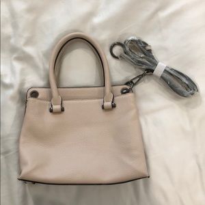 Small purse with removable shoulder strap